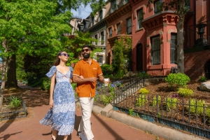 couple walking at Dupont Circle in Washington-DC during the summers.